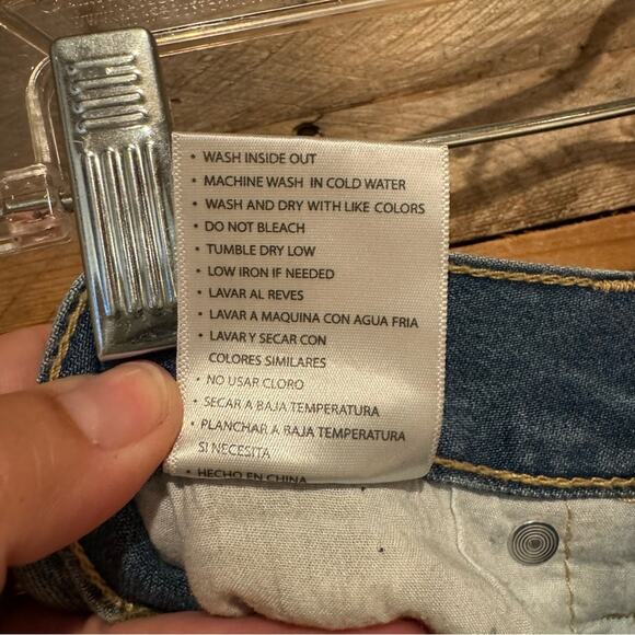 KanCan Jinx Ultra High Rise 90's Boyfriend Distressed Jeans Light Wash Size 9/28 - Picture 16 of 16